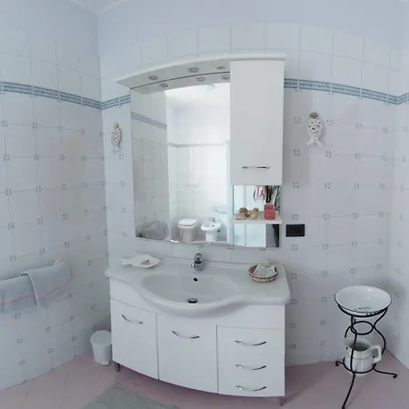Ca' Rosa Oda ve Kahvaltı 3*