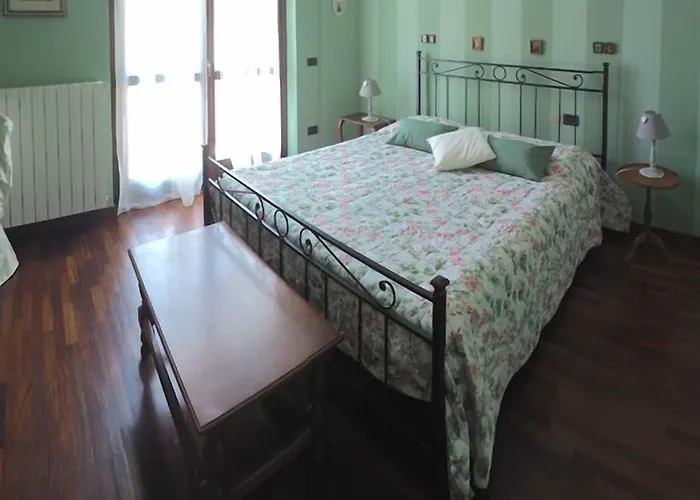 Ca' Rosa ベッド・アンド・ブレックファスト 3*